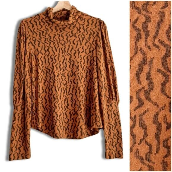 ANTHROPOLOGIE Puff-Sleeved Turtleneck Top Abstract Leopard Print Sz S - Picture 3 of 16